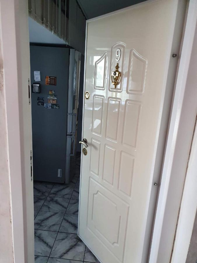 Apartament Cu Regim Hotelier In Dr.Tr. Severin 德罗贝塔-塞维林堡 外观 照片